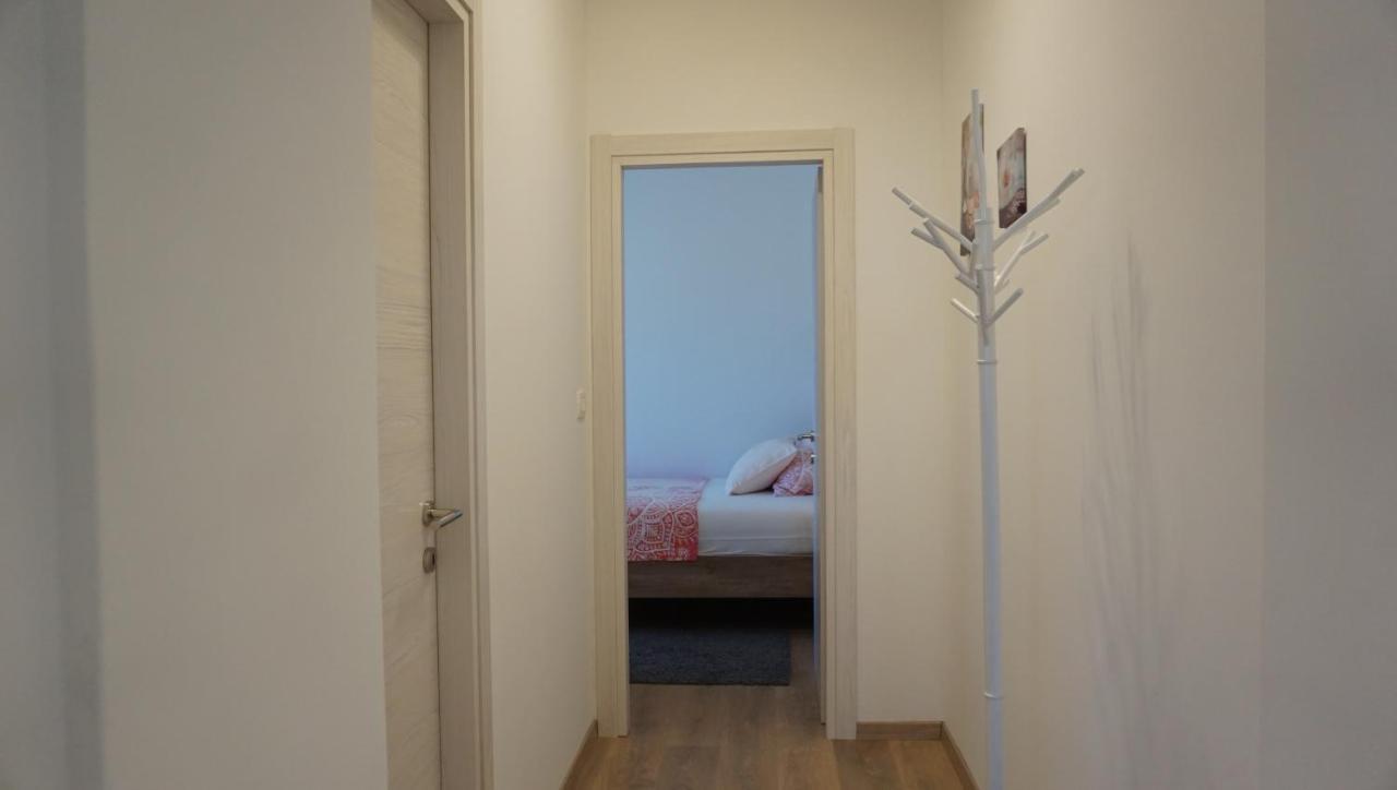Apartman Luka Pula Exterior photo