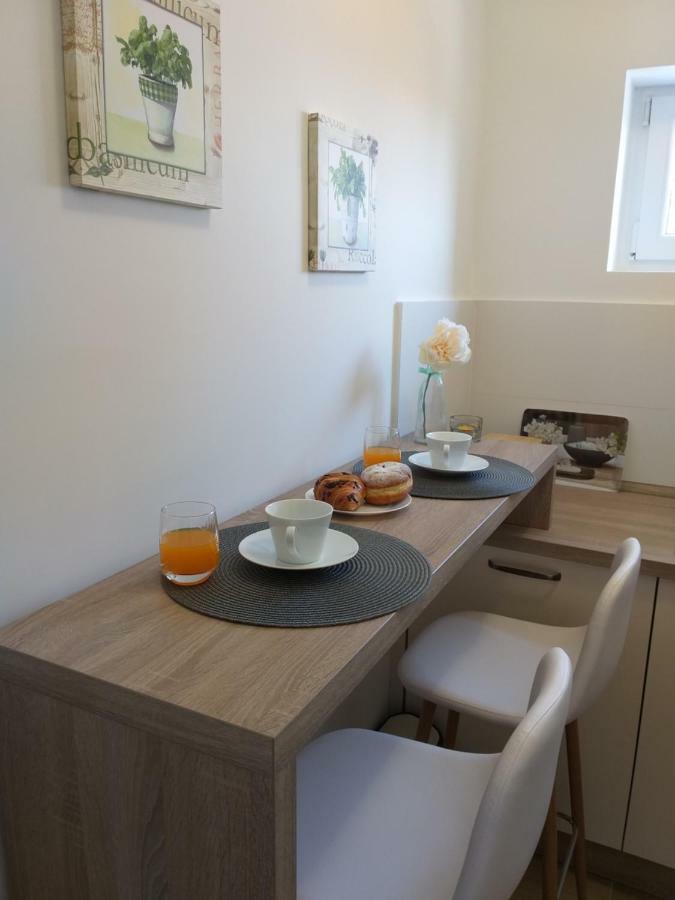 Apartman Luka Pula Exterior photo